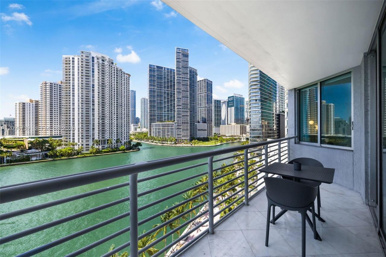 325 S Biscayne Blvd, Unit 1019, Miami, FL 33131 Photo