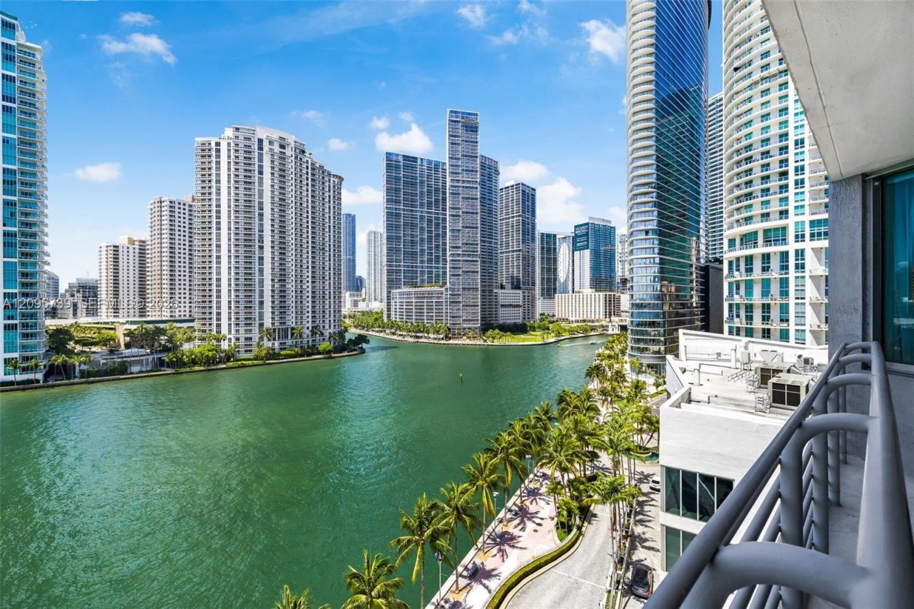 325 S Biscayne Blvd, Unit 1019, Miami, FL 33131 Photo
