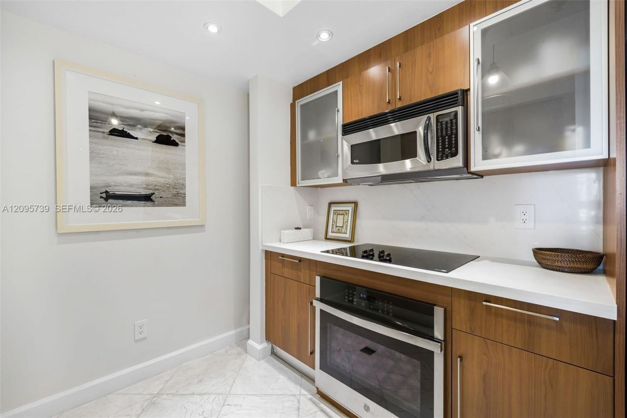 325 S Biscayne Blvd, Unit 1019, Miami, FL 33131 Photo