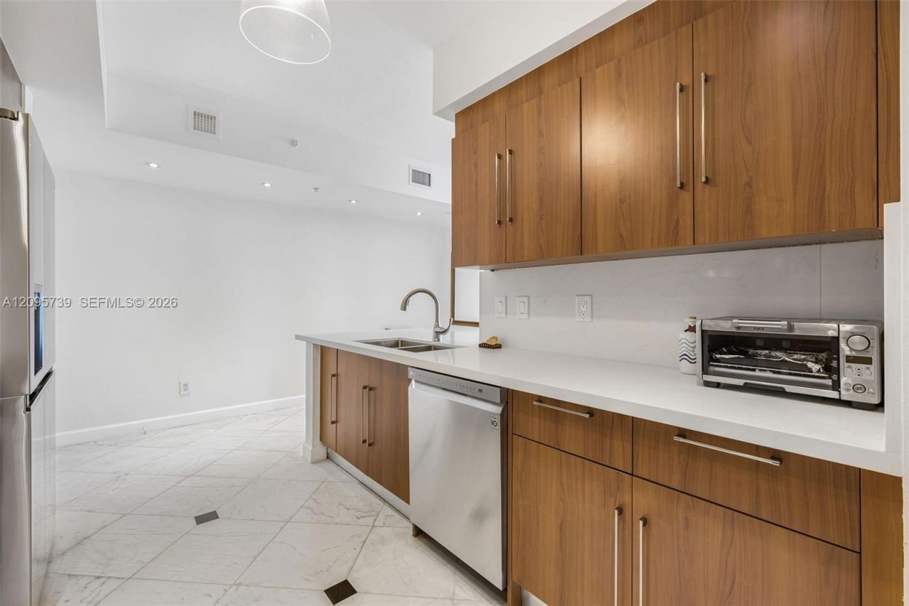 325 S Biscayne Blvd, Unit 1019, Miami, FL 33131 Photo