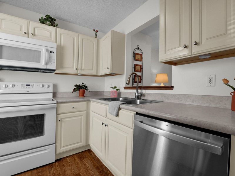 165 Macandrews Way, Unit 41D, Blacklick, OH 43004 Photo 7