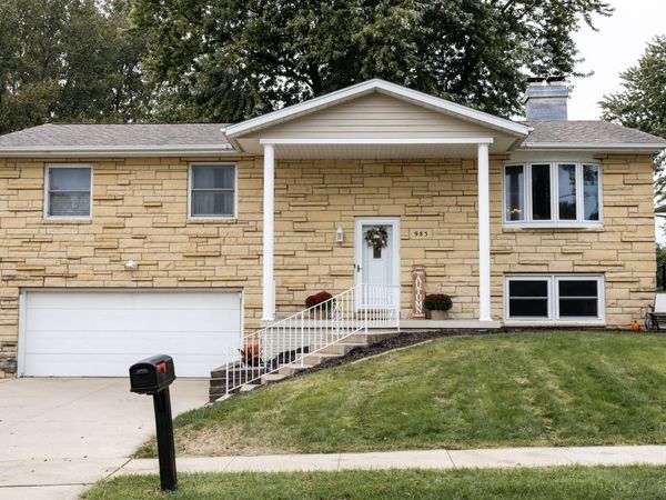 983 Richards Road, Dubuque, IA 52003