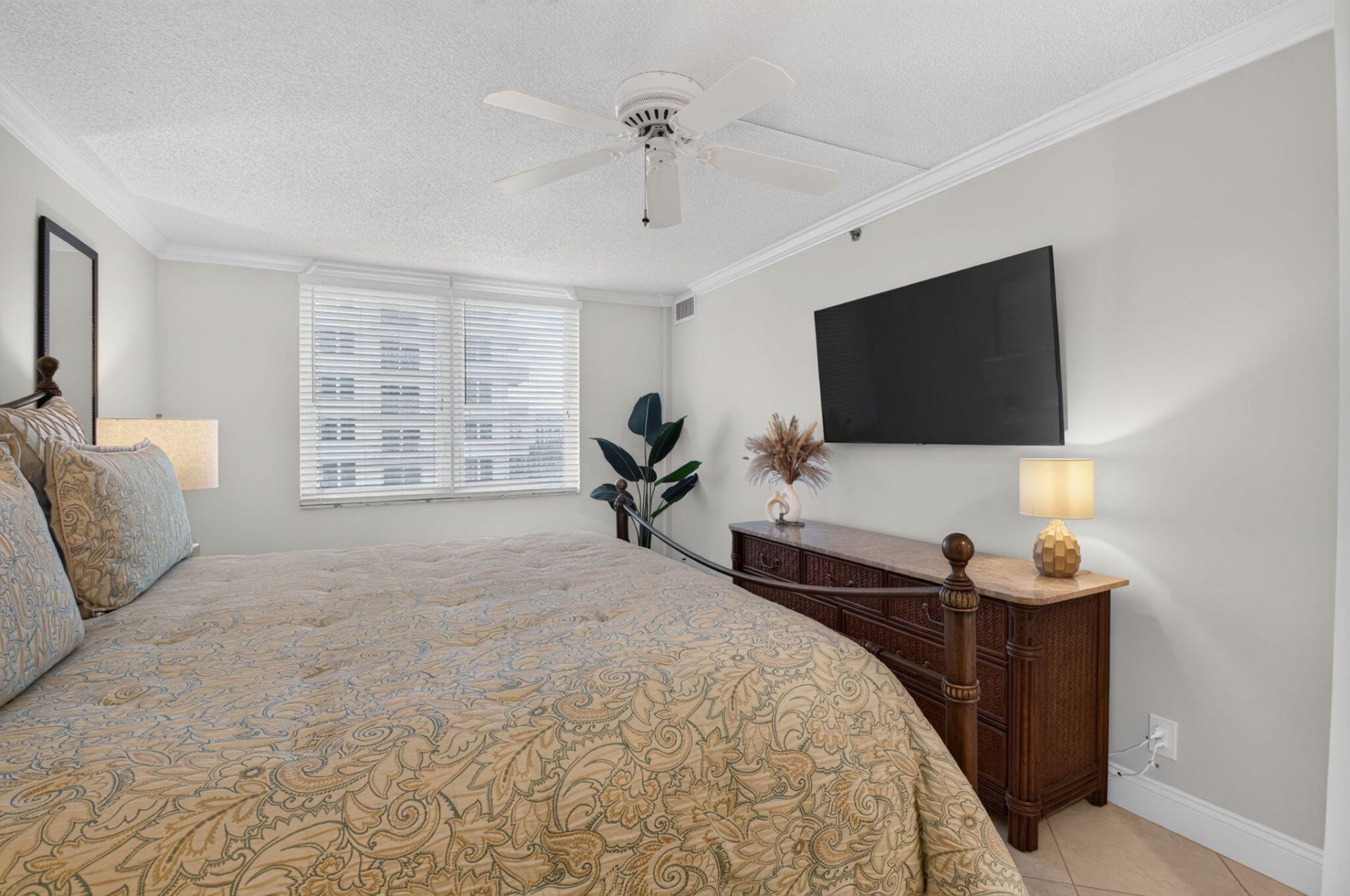 3215 S Ocean Boulevard, Unit 501, Highland Beach, FL 33487 Photo