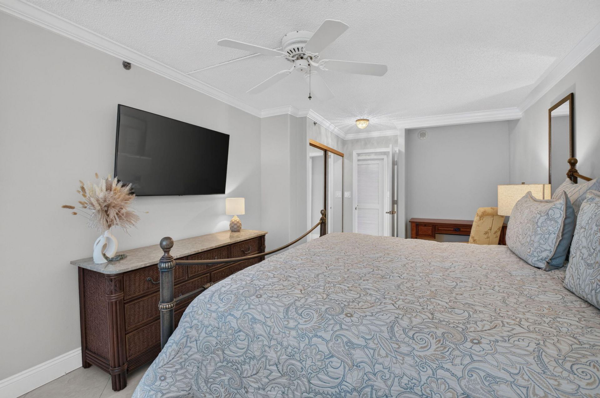 3215 S Ocean Boulevard, Unit 501, Highland Beach, FL 33487 Photo