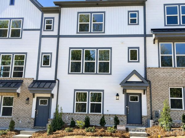2332 Donnely Hills Lane , Charlotte, NC 28262