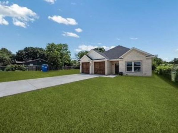 2033 S Edgewood Terrace, Fort Worth, TX 76105