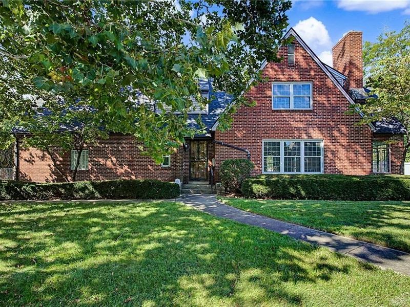 1381 Catalpa Drive, Dayton, OH 45406 Photo 2