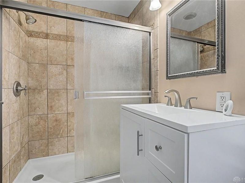 1381 Catalpa Drive, Dayton, OH 45406 Photo 32