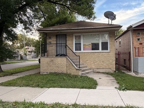 2058 W 67th Place, Chicago, IL 60636