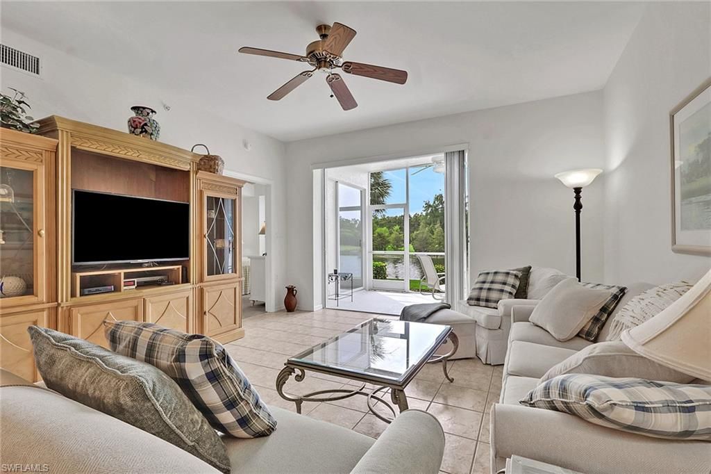 8620 Cedar Hammock Cir, Unit 1112, Naples, FL 34112 Photo