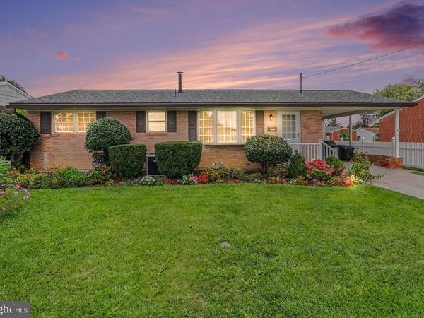115 W CLEARVIEW DRIVE, CAMP HILL, PA 17011