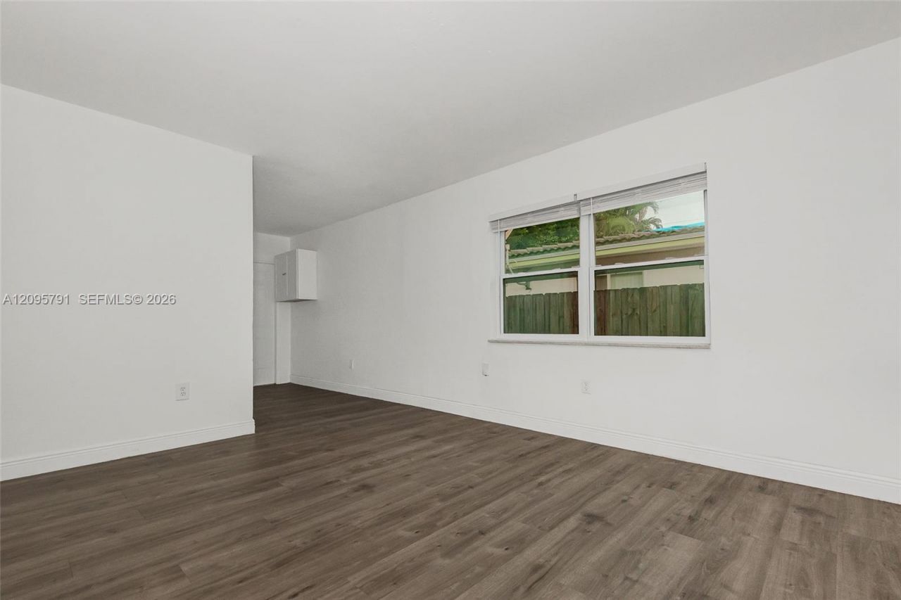 4070 NW 65th Ave , Unit 4076, Virginia Gardens, FL 33166 Photo