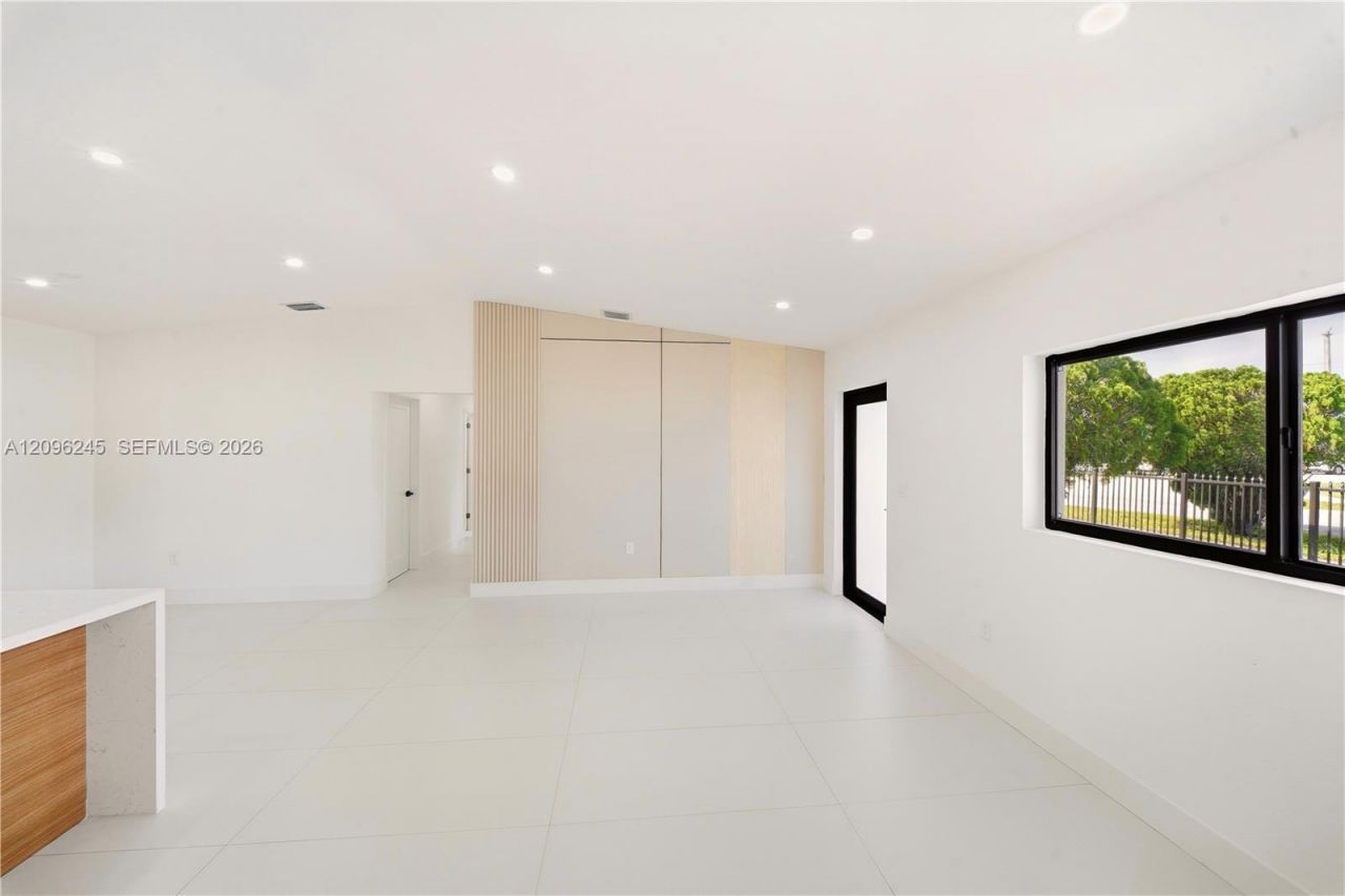 16835 NW 41st Ave, Miami Gardens, FL 33055 Photo