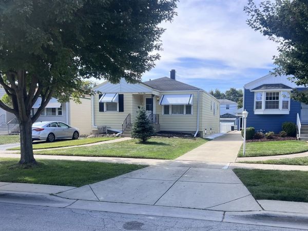 4508 WENONAH Avenue, Forest View, IL 60402