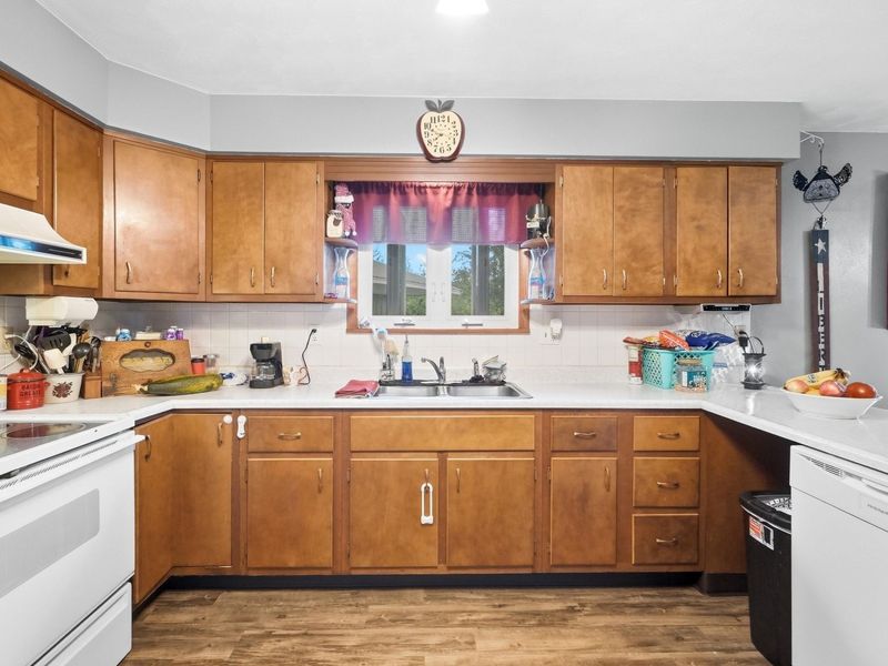 12442 Brookville Pyrmont Road, Brookville, OH 45309 Photo 18