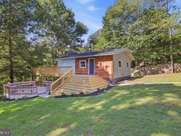 132 HILLTOP ROAD , DELTA, PA 17314