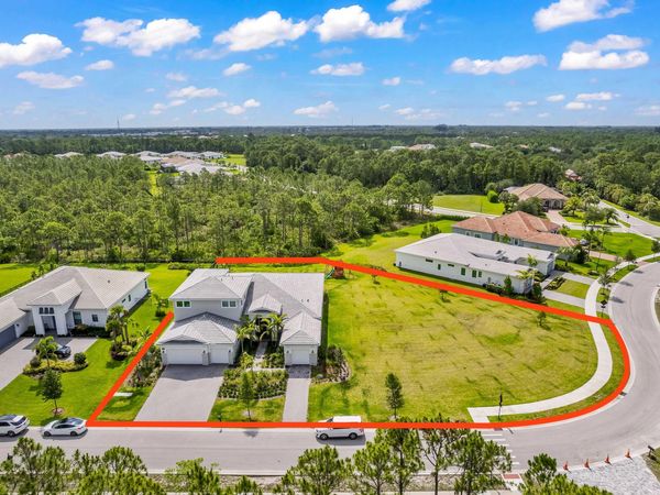 2989 SW GOLDENGLOW Drive, Palm City, FL 34990