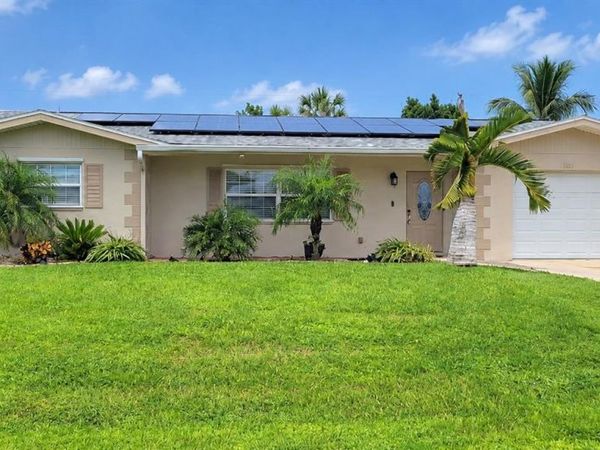 CAPE CORAL, FL 33904