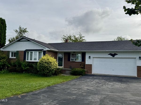 2685 County Road 66 , Gibsonburg, OH 43431