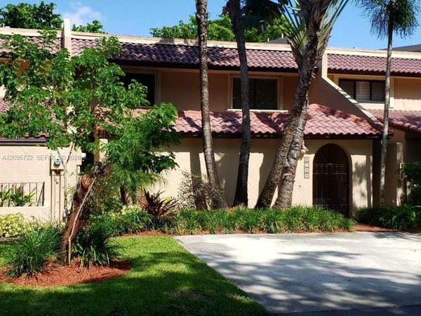 3746 Alcantara Ave , Unit 70-D, Doral, FL 33178