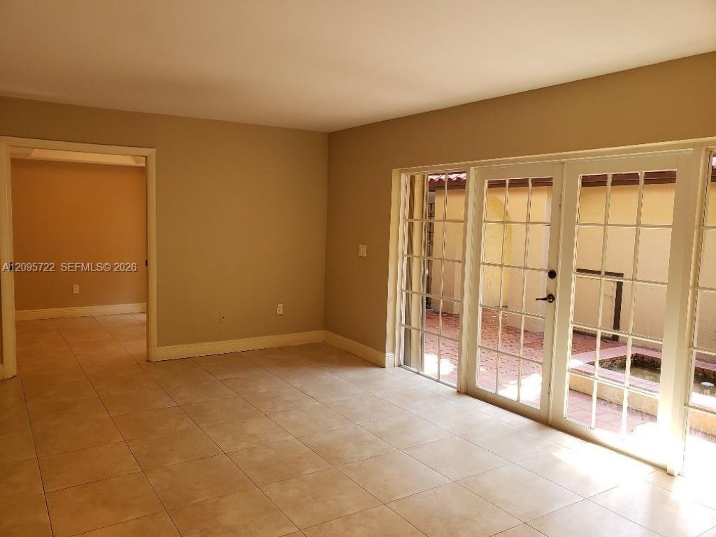3746 Alcantara Ave, Unit 70-D, Doral, FL 33178 Photo