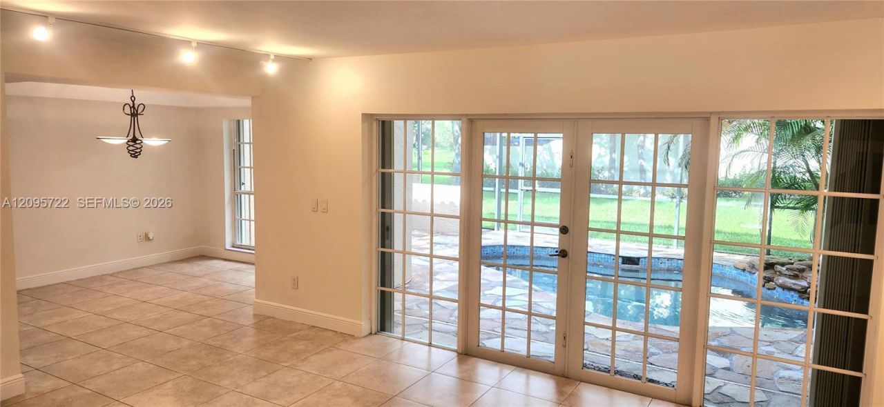 3746 Alcantara Ave, Unit 70-D, Doral, FL 33178 Photo