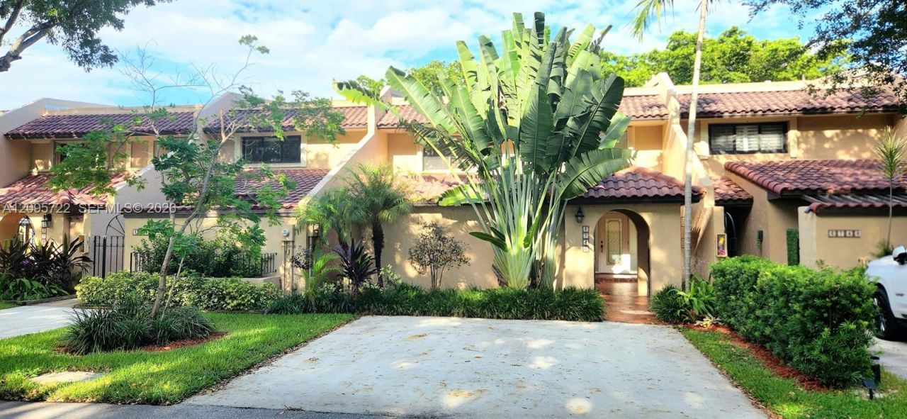 3746 Alcantara Ave, Unit 70-D, Doral, FL 33178 Photo