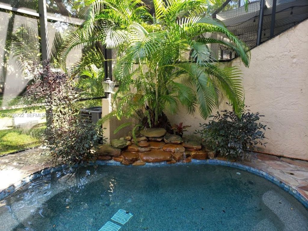 3746 Alcantara Ave, Unit 70-D, Doral, FL 33178 Photo