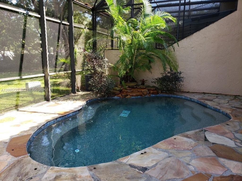 3746 Alcantara Ave, Unit 70-D, Doral, FL 33178 Photo