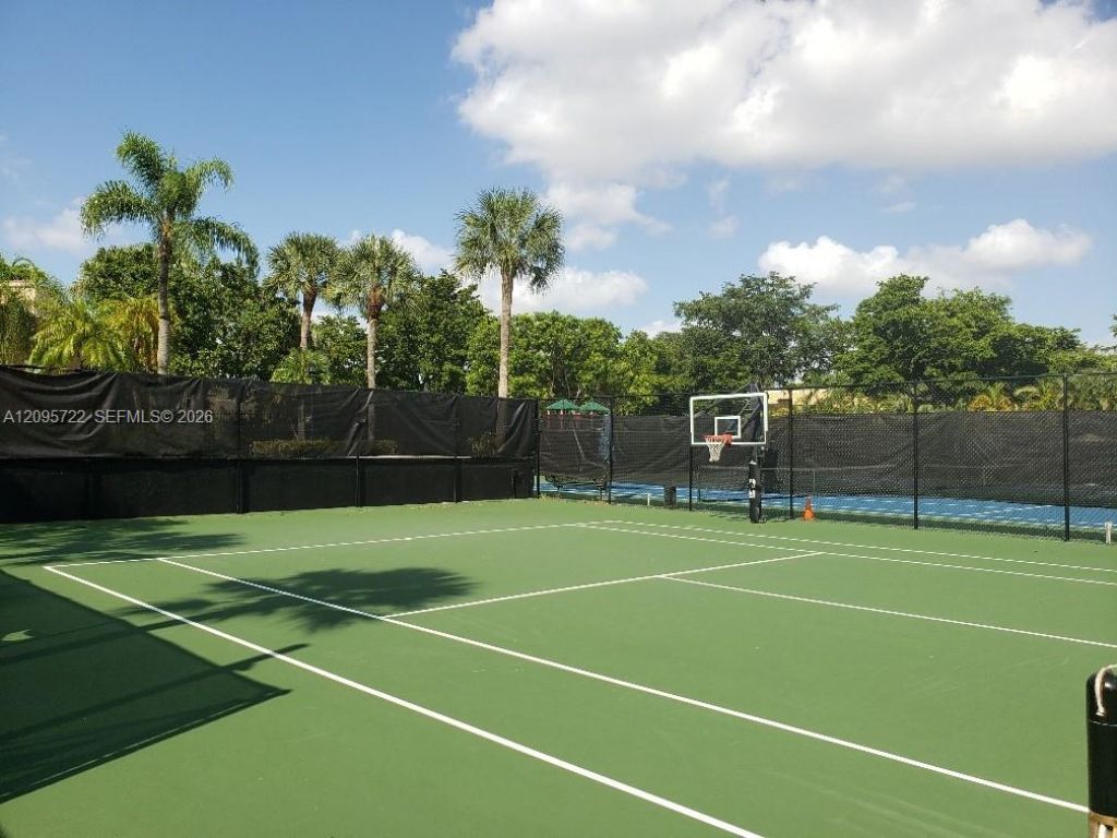 3746 Alcantara Ave, Unit 70-D, Doral, FL 33178 Photo