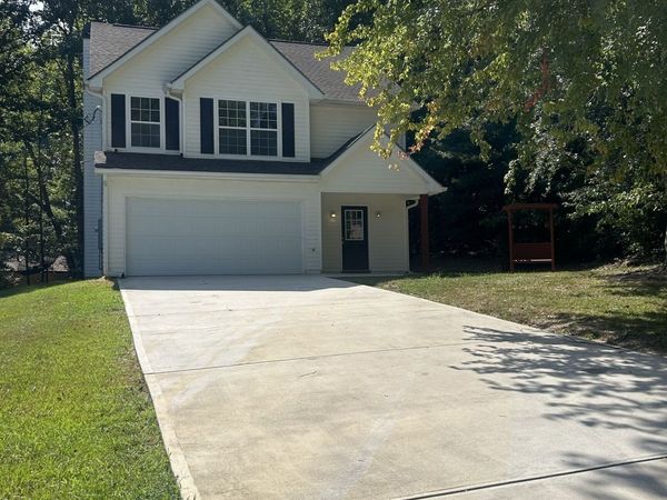 7040 Hassana Lane, Fairburn, GA 30213