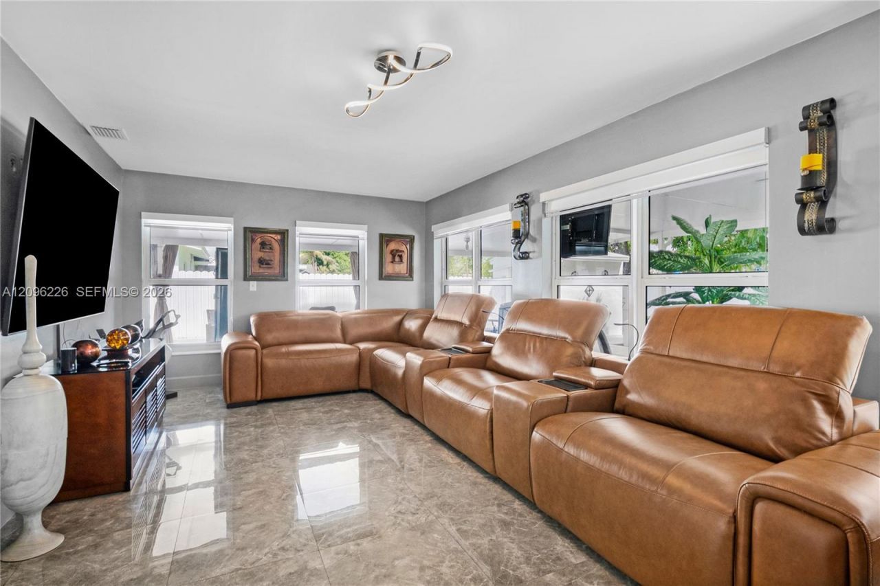 15405 SW 104th Ave , Miami, FL 33157 Photo