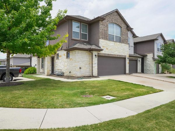 400 Epiphany LN, Pflugerville, TX 78660