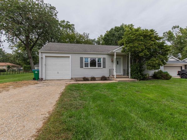 1412 Meriden Street , Mendota, IL 61342