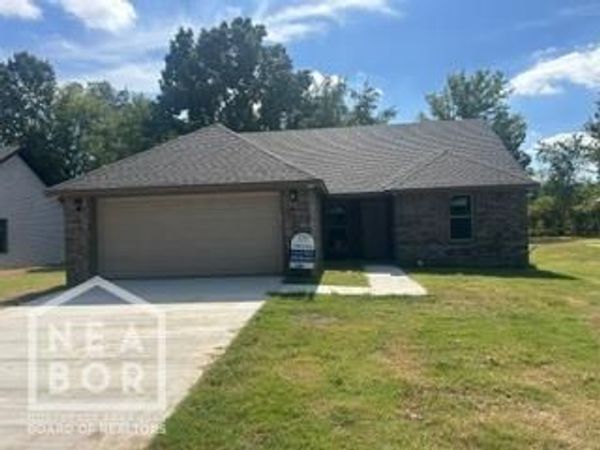 102 Hinkley, Brookland, AR 72417