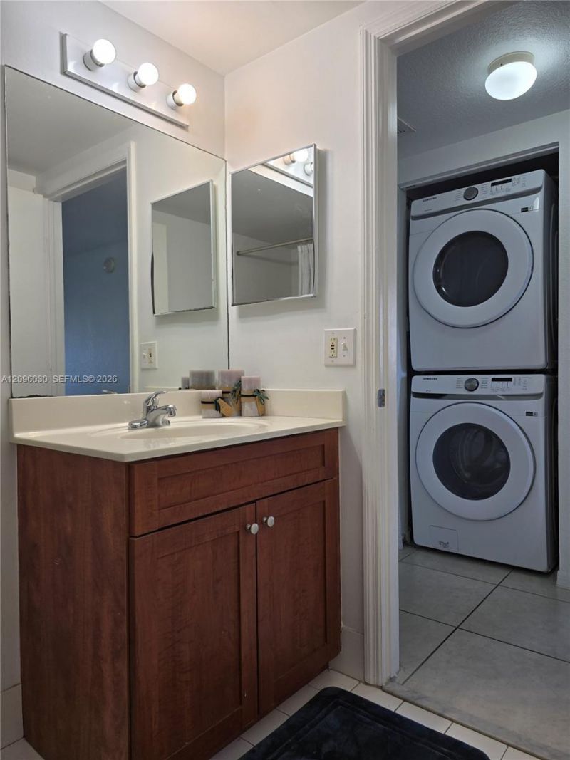 36 NW 6th Ave, Unit 709, Miami, FL 33128 Photo
