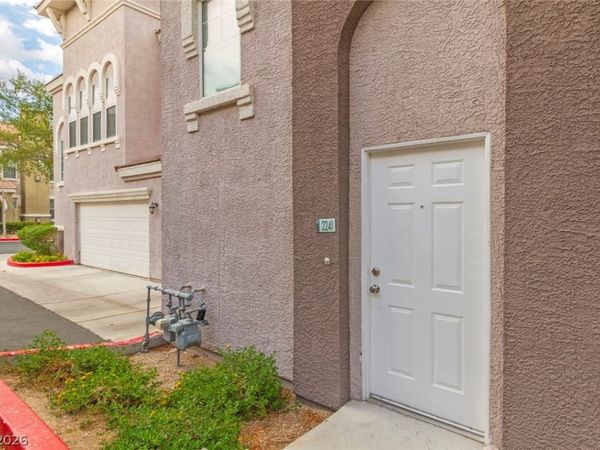 10001 Peace Way , Unit 2241, Las Vegas, NV 89147