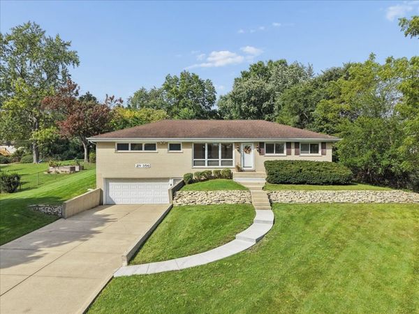 2N356 Euclid Avenue , Glen Ellyn, IL 60137