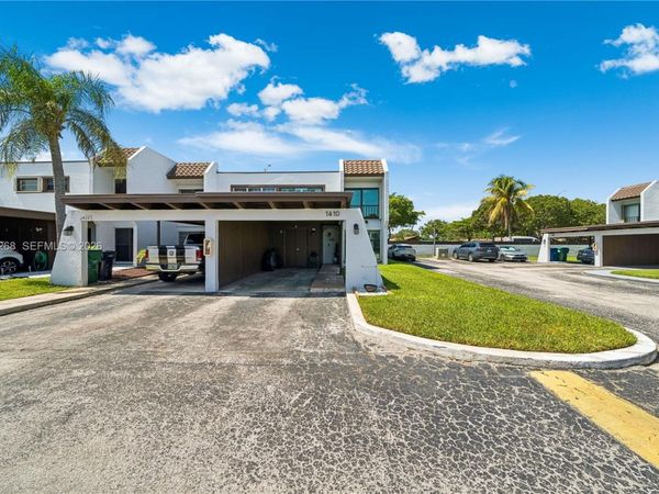 6526 Kendale Lakes Dr, Unit 1410, Miami, FL 33183