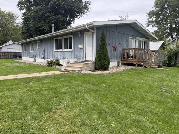 150 E Fremont Street , Ottawa, IL 61350