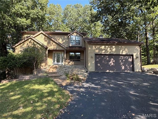 1599 Paradise Valley Drive , High Ridge, MO 63049