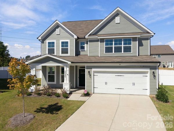2020 Embassy Court, Charlotte, NC 28213