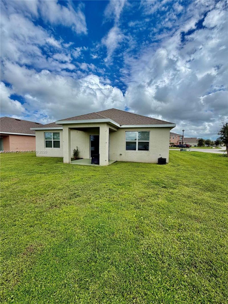 3408 Trinity Cir , Fort Pierce, FL 34945 Photo