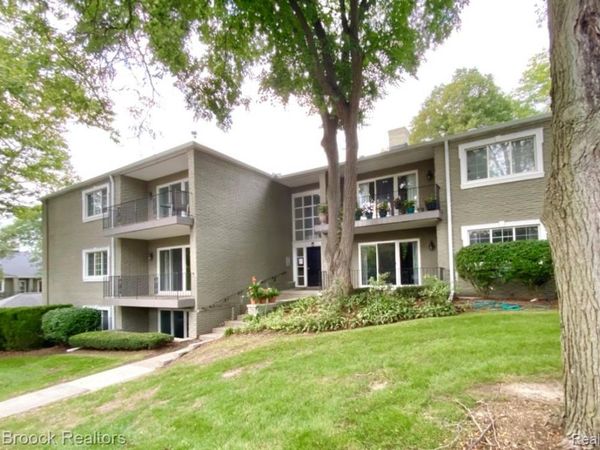 1111 N Old Woodward Avenue, Unit 5, Birmingham, Mi 48009