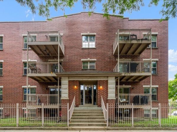 3518 N Hamlin Avenue , Unit 3, Chicago, IL 60618