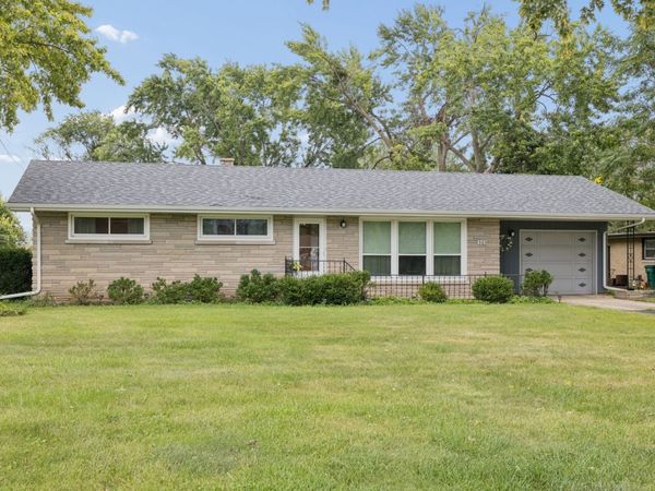 365 De Paul Court , Romeoville, IL 60446