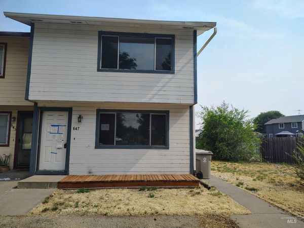 647 Brookside Ct, Mountain Home, ID 83647
