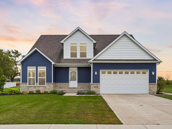 1985 Tawny Street , Hobart, IN 46342