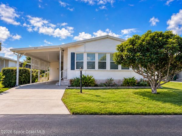 5337 Bison Street , Unit P14, Micco, FL 32976
