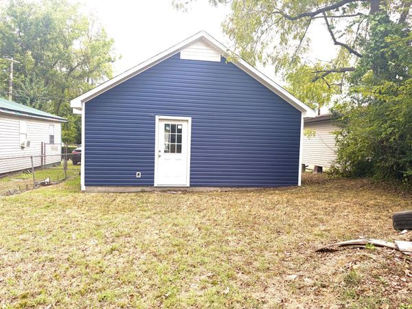 812 Younglove St , Hopkinsville, KY 42240